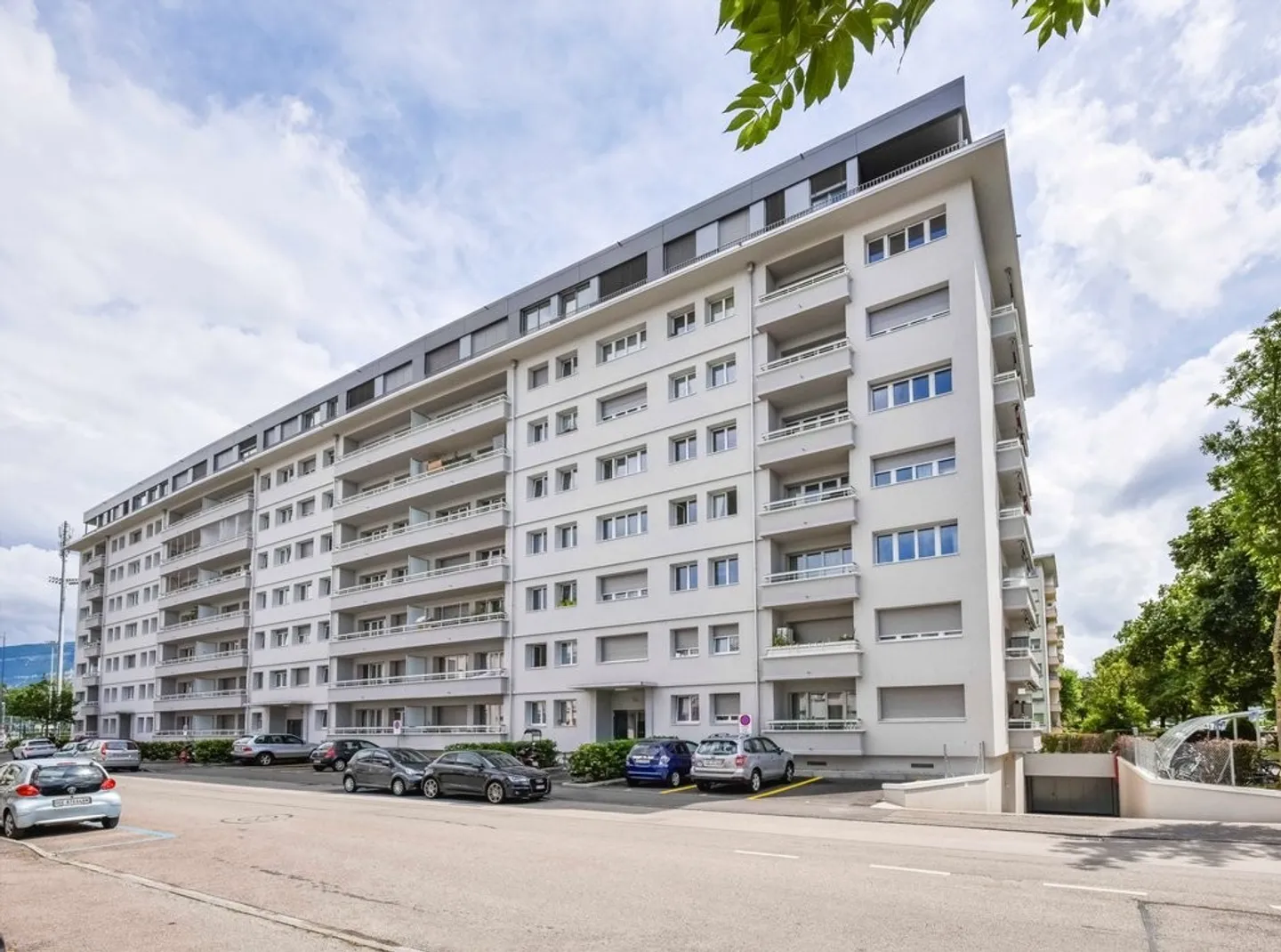 Bellissimo appartamento di 3 stanze, vicino a tutti i comfort - Foto 1 di 6