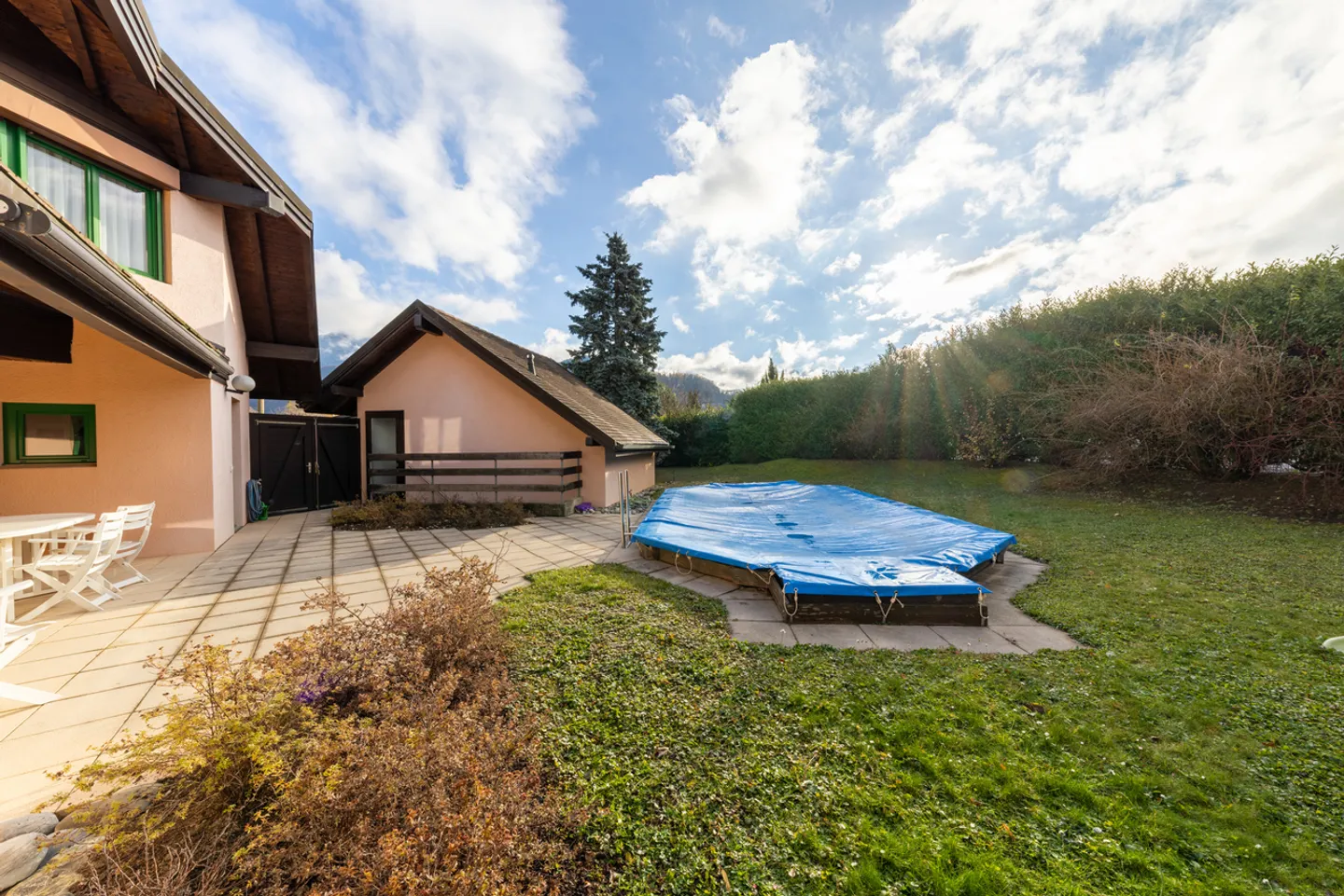 Unique individual villa in the center of Aigle consisting of 2 apartments - Photo 20 of 22