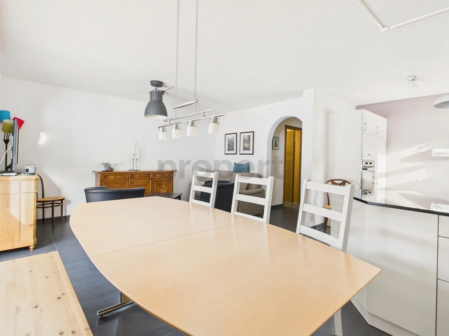 Charming 3.5-room apartment with terrace in Churwalden - Photo 4 of 11