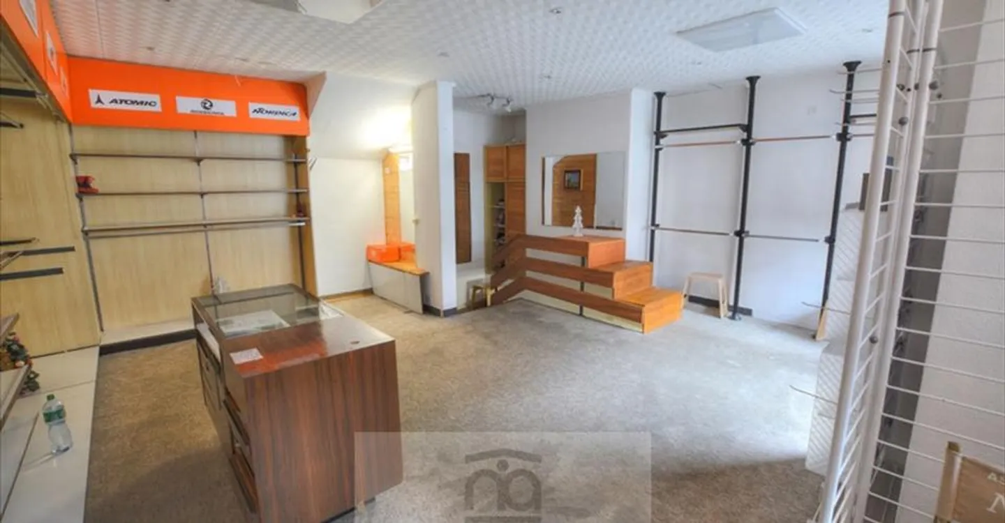 AV2 M23 - Foto 3 di 10