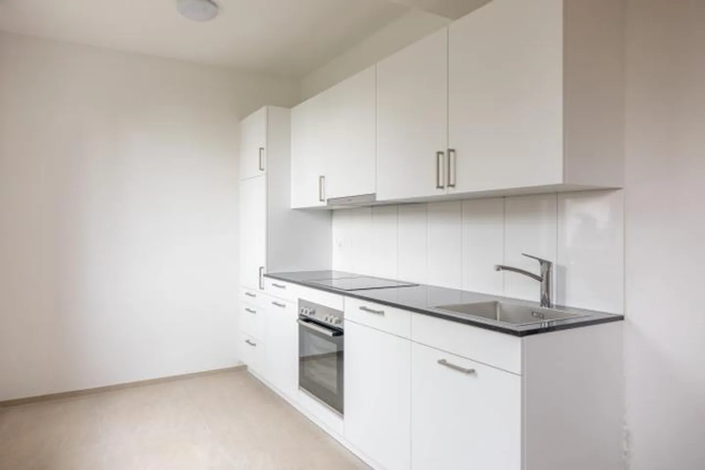 Renovated 1.5-room apartment in the Riethüsli district - Photo 3 of 8