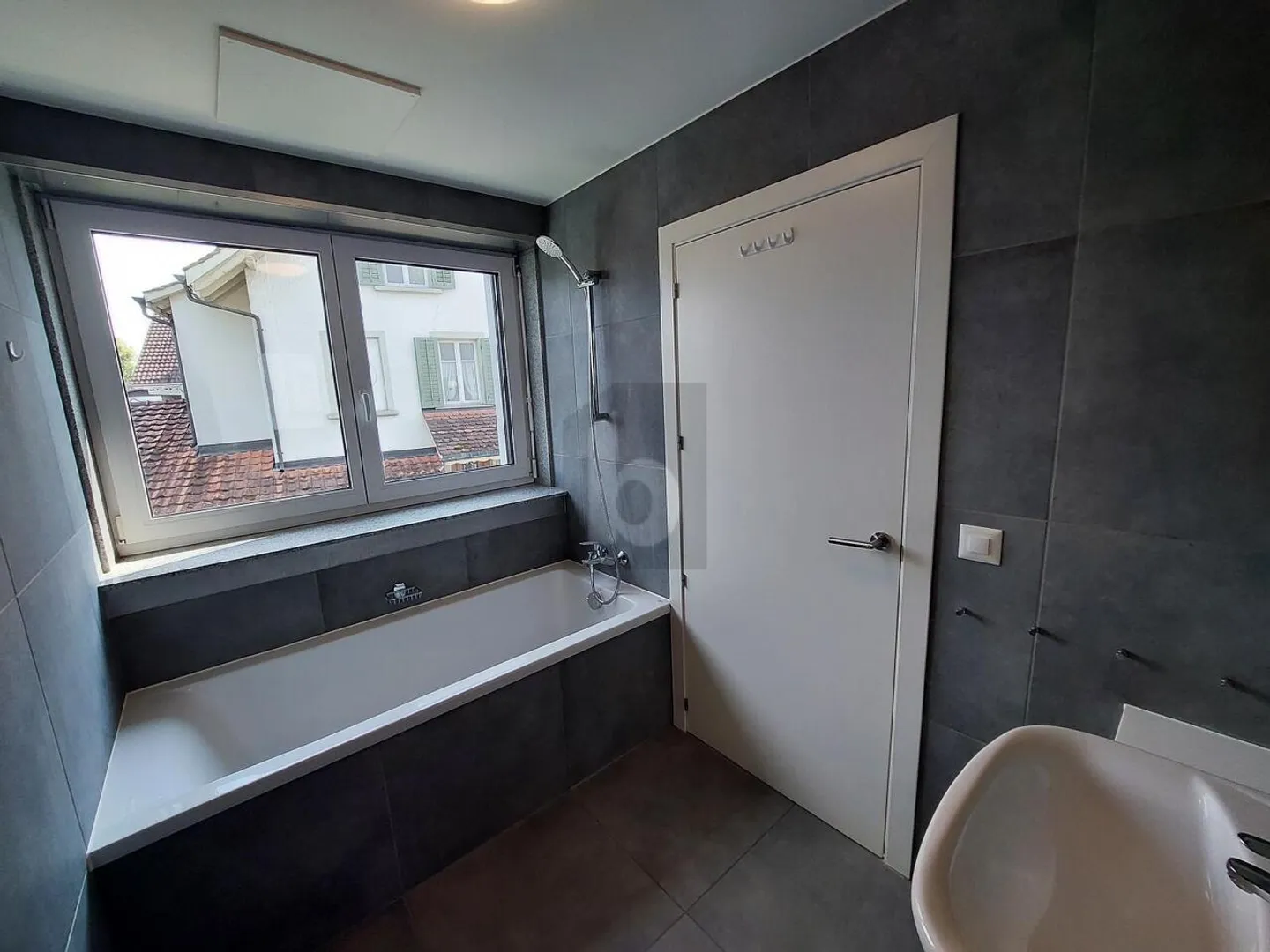 Apartment for rent - Photo 4 of 5