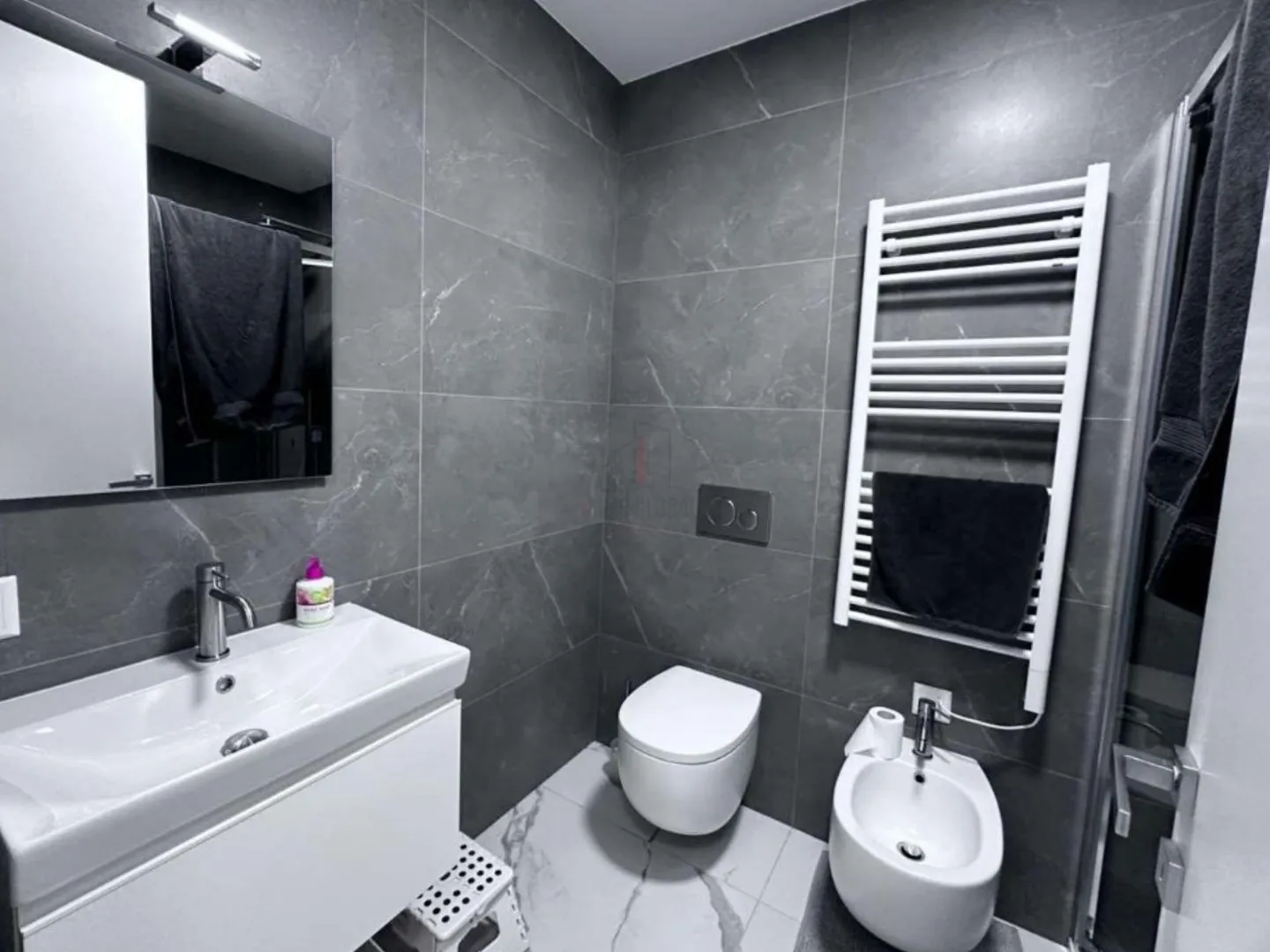 Elegante 2-Zimmer-Wohnung mit Terrasse - Foto 7 von 10