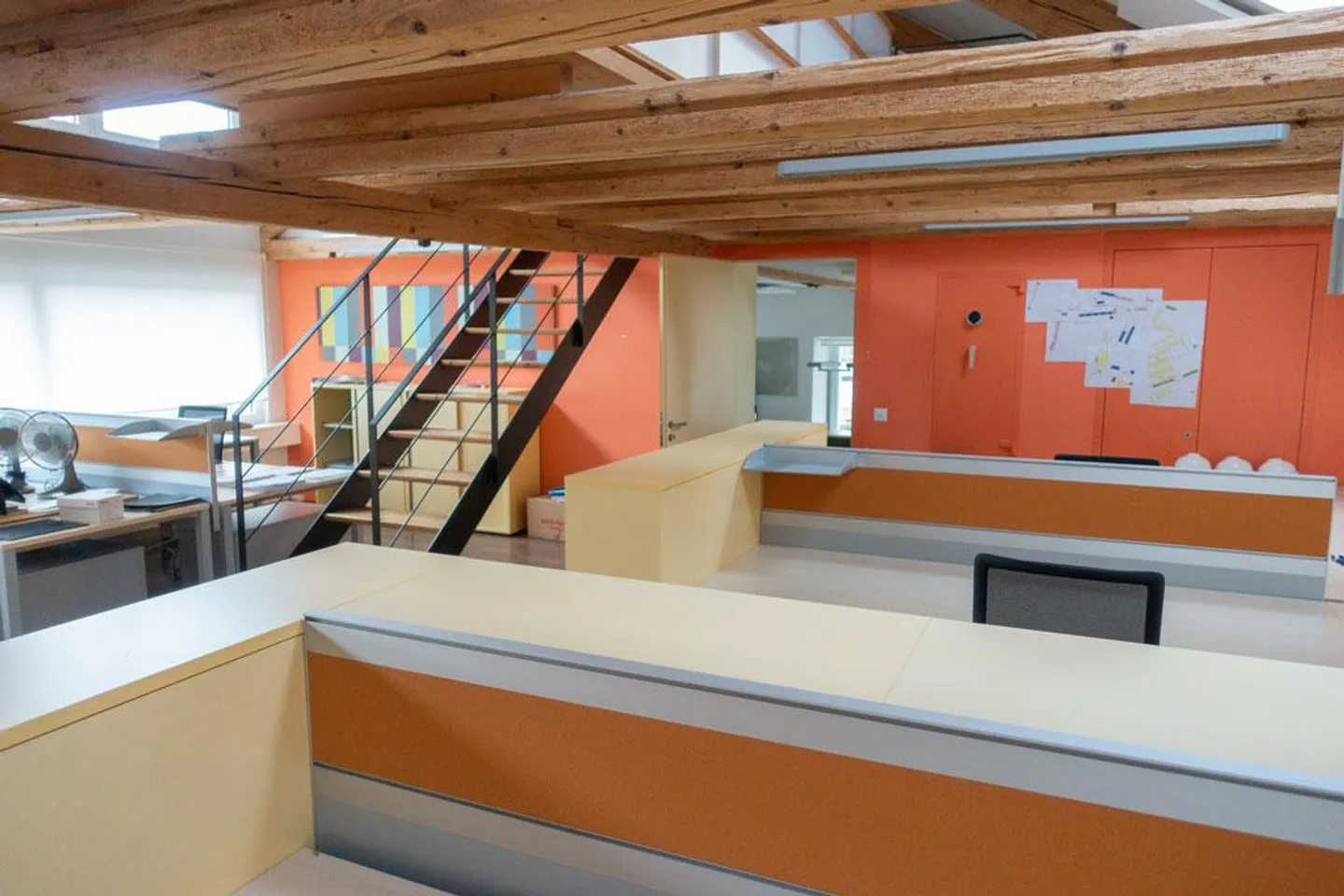 Attika Büro mit traumhafter Aussicht - Foto 10 von 13
