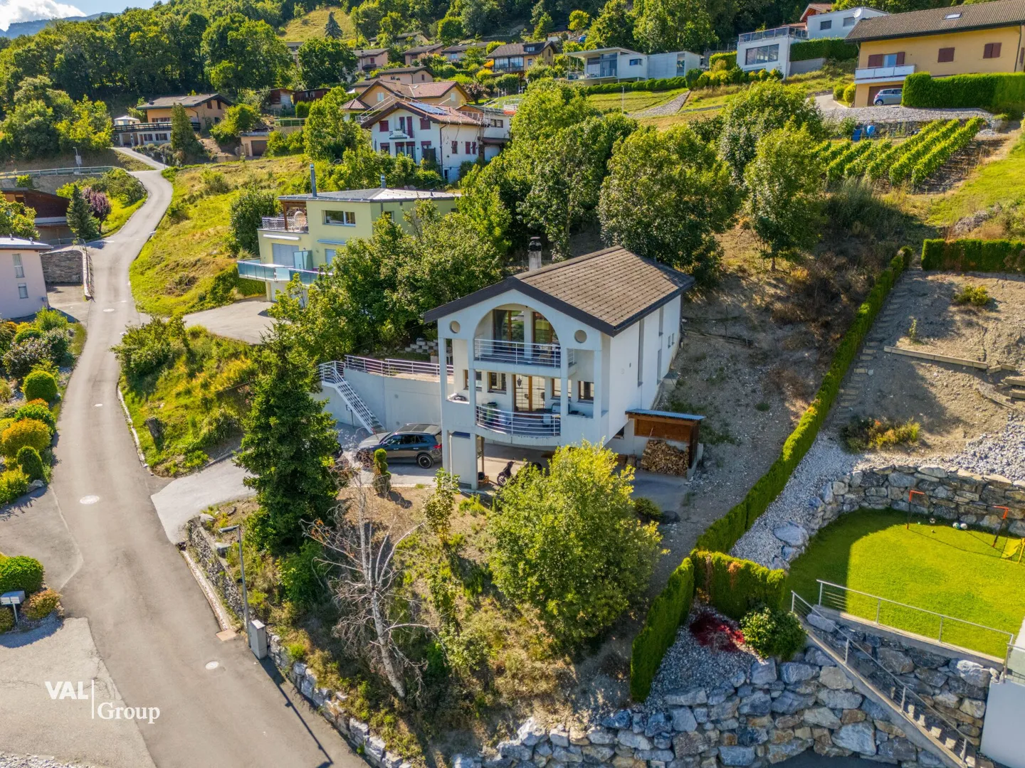 Villa of the Architect with a View of the Alps - Photo 1 of 15