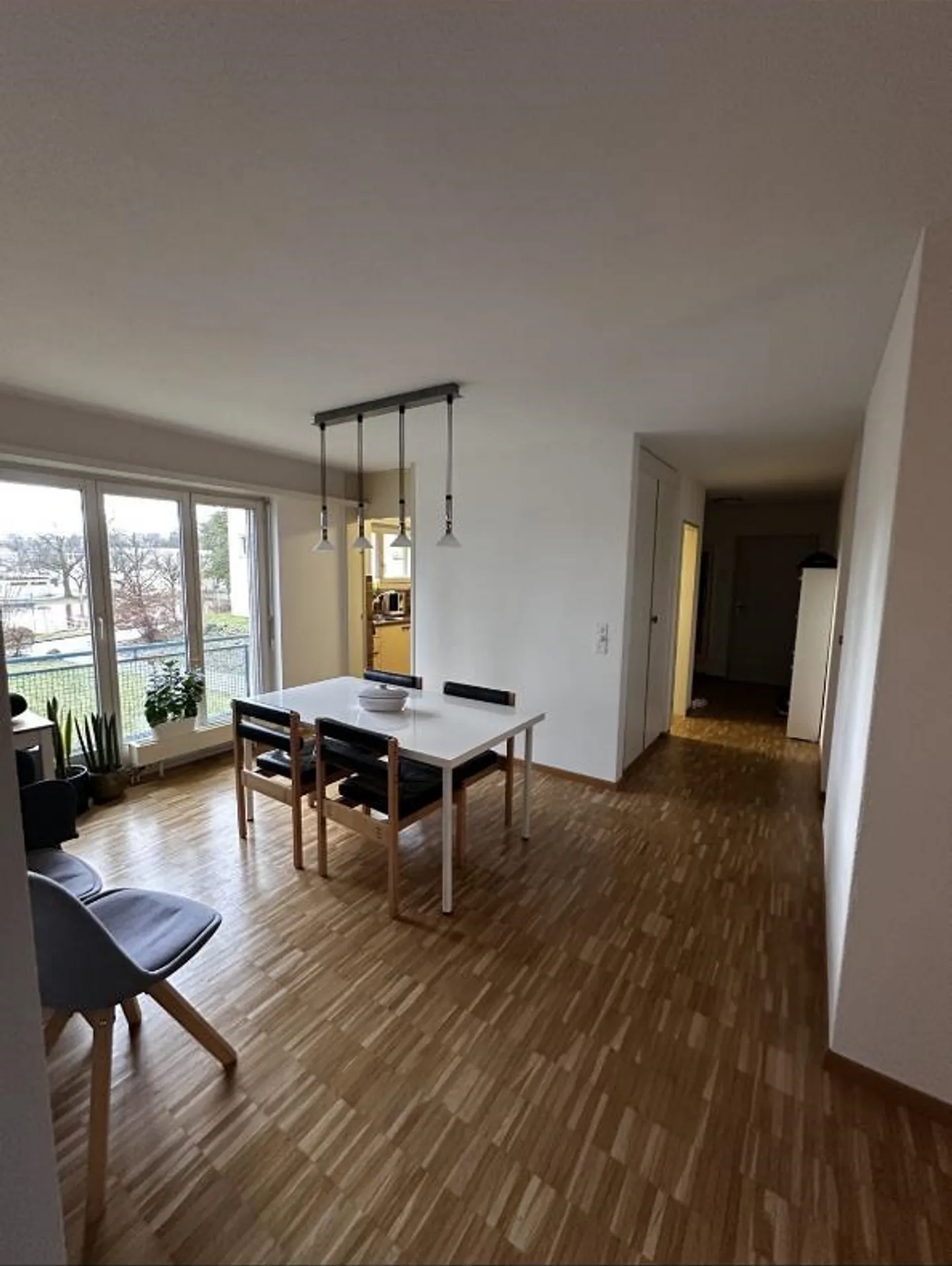 «Möbl. WG-Zimmer» - Foto 4 von 5