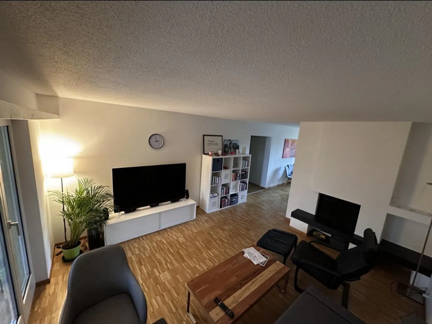 «Möbl. WG-Zimmer» - Foto 1 von 5