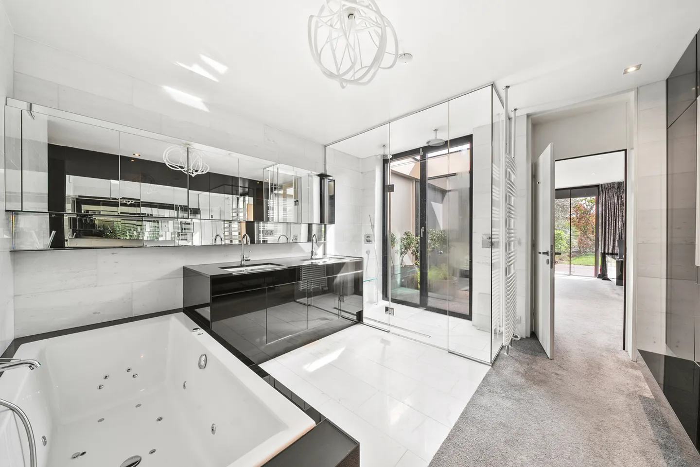 High-quality apartment with garden, lake access in Paudex - Photo 7 of 12