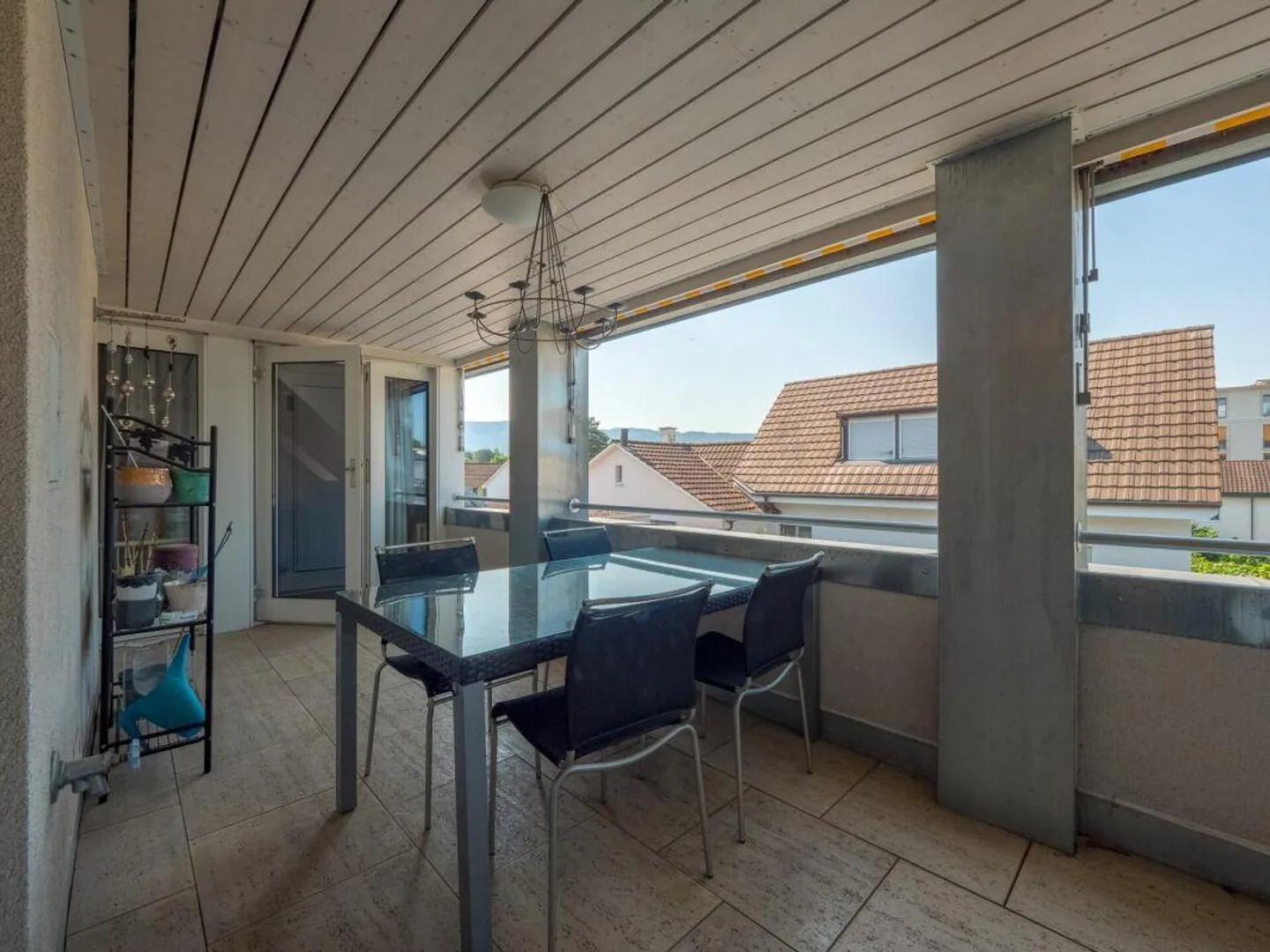 Spacious 4.5 Z' penthouse apartment with balcony, lift and 2 parking spaces - in the center of Reinach BL - Photo 7 of 13