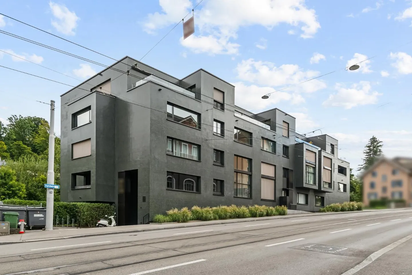 Modern 1.5 Room Apartment in Zurich-Seefeld - Photo 1 of 6