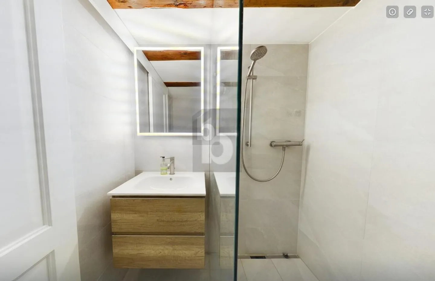 Appartamento ammobiliato in affitto - Foto 4 di 6