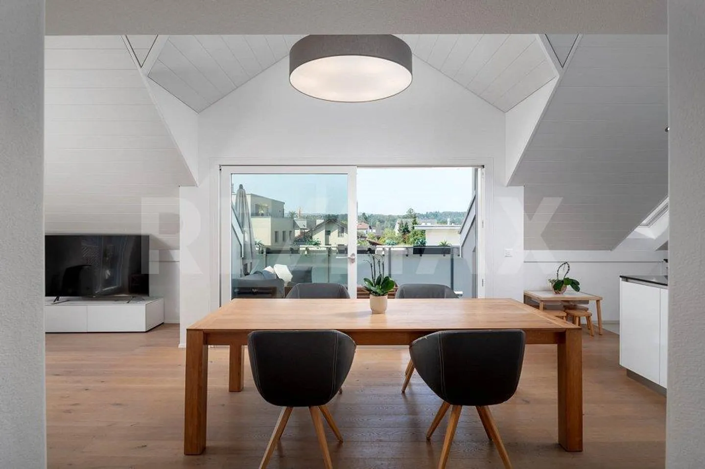 Appartement en duplex moderne de 5,5 pièces avec grand balcon à vendre à Zufikon AG ! - Photo 7 sur 13