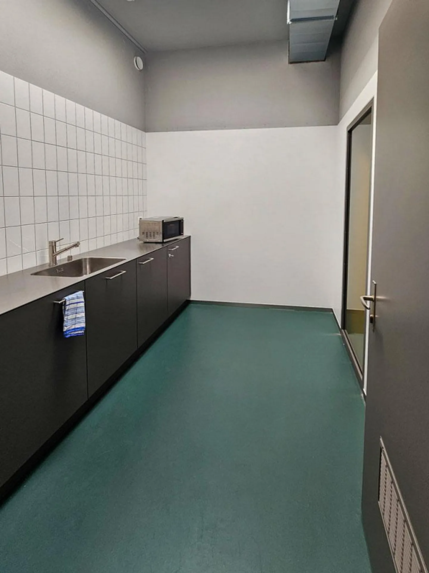 Lichtdurchflutete Gewerbe- oder Lagerflächen ab 290 m2 - Photo 6 sur 6