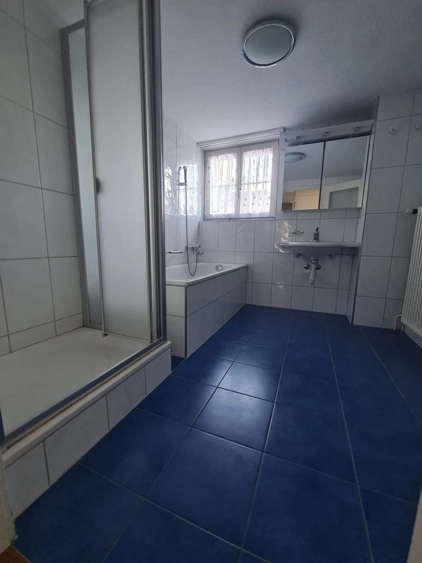 Neu renoviertes 6-Zimmer-Reihenhaus mit grossem Kellerraum, Ermatingen - Photo 11 of 13