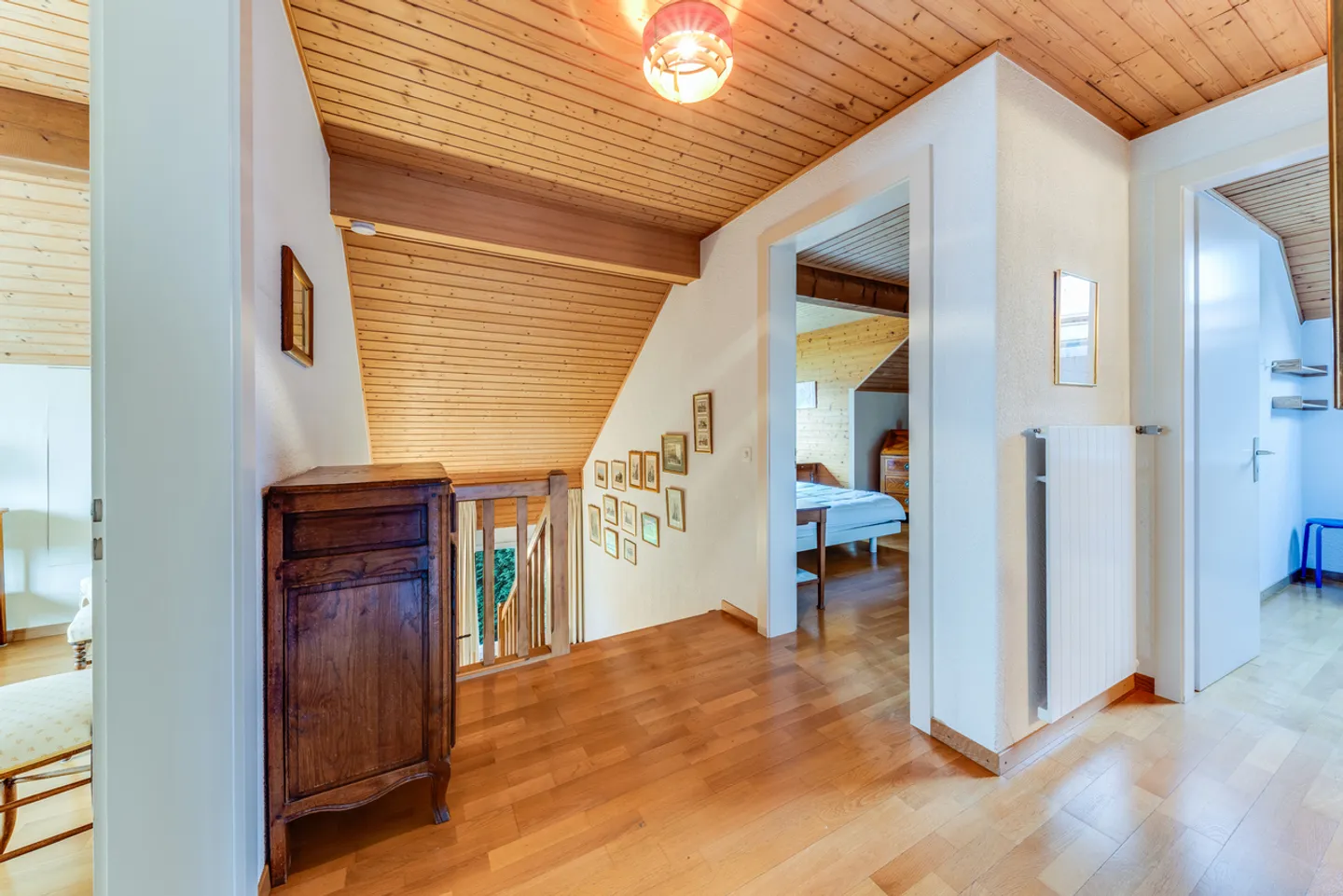 Unique individual villa in the center of Aigle consisting of 2 apartments - Photo 11 of 22