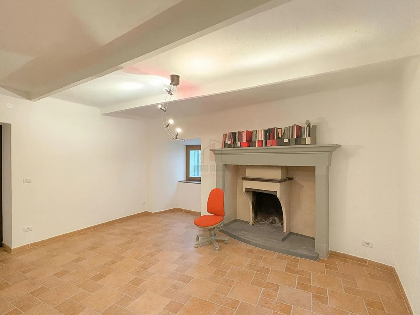 Welcoming Two-Room Apartment in the Old Center - Photo 3 of 6