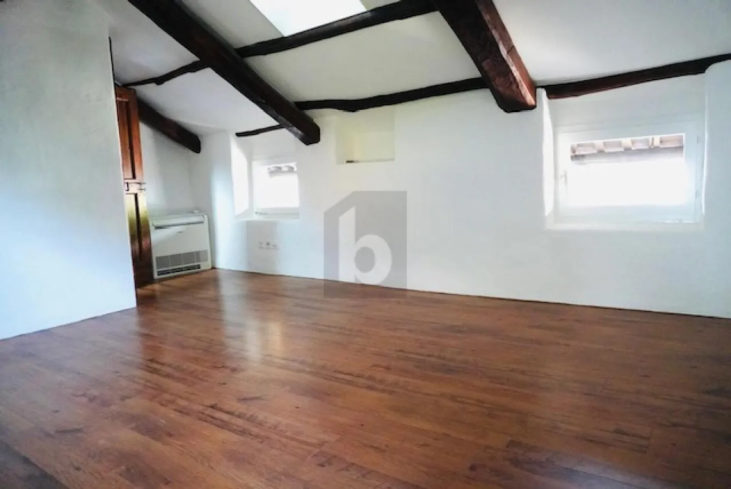 Single house for sale - Photo 2 of 5