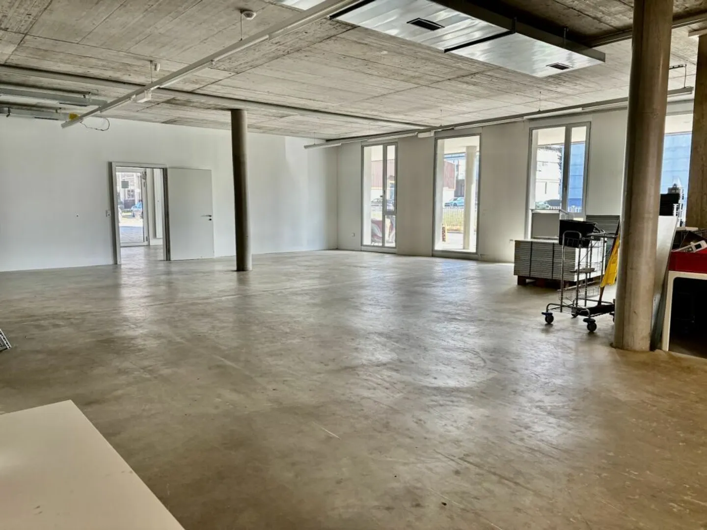 Vaud Lager Showroom Depot zur Miete in Budron Mont-sur-Lausanne - Foto 4 von 7