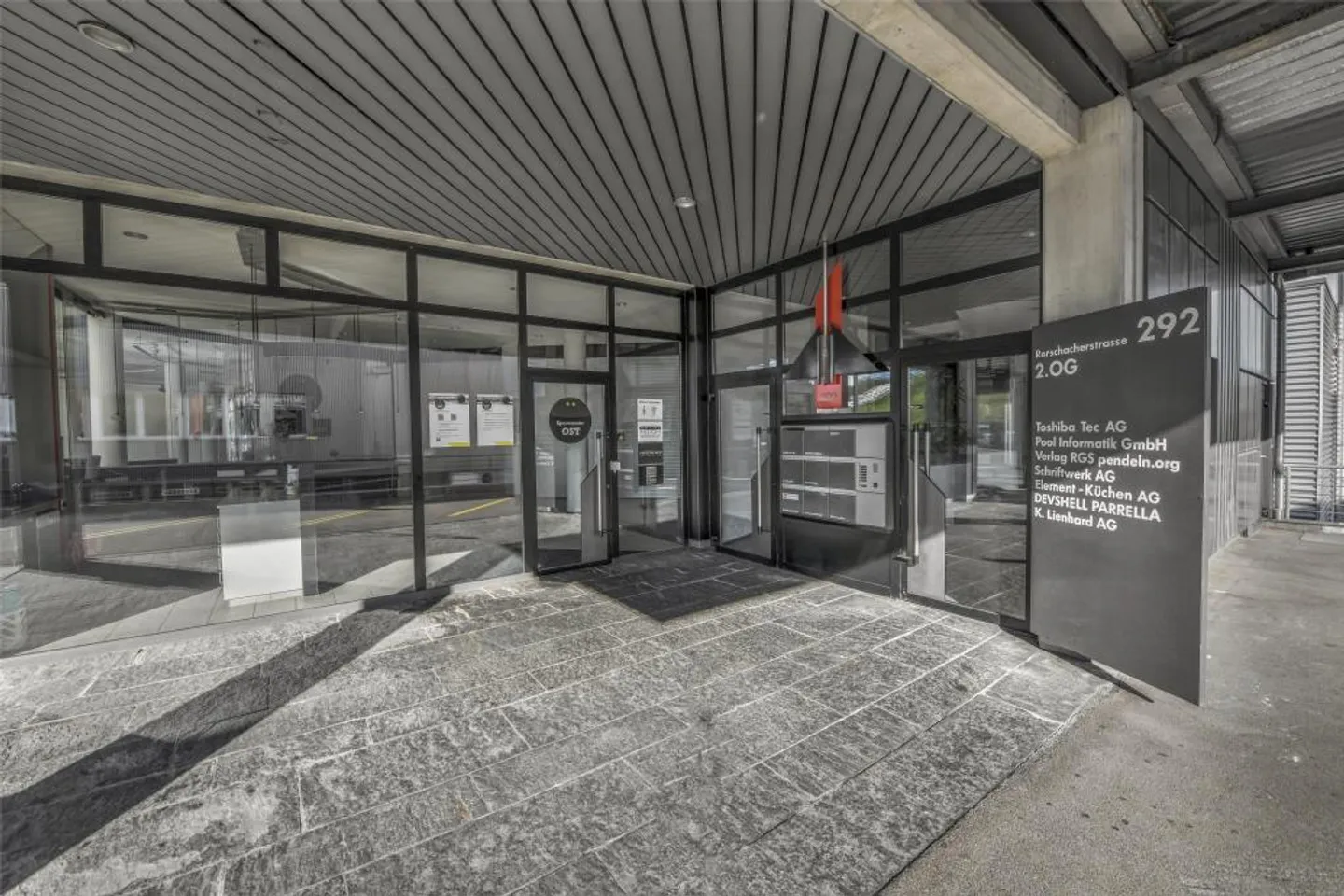 Uffici attraenti, spazio commerciale di circa 291m2 da affittare immediatamente - Foto 4 di 9