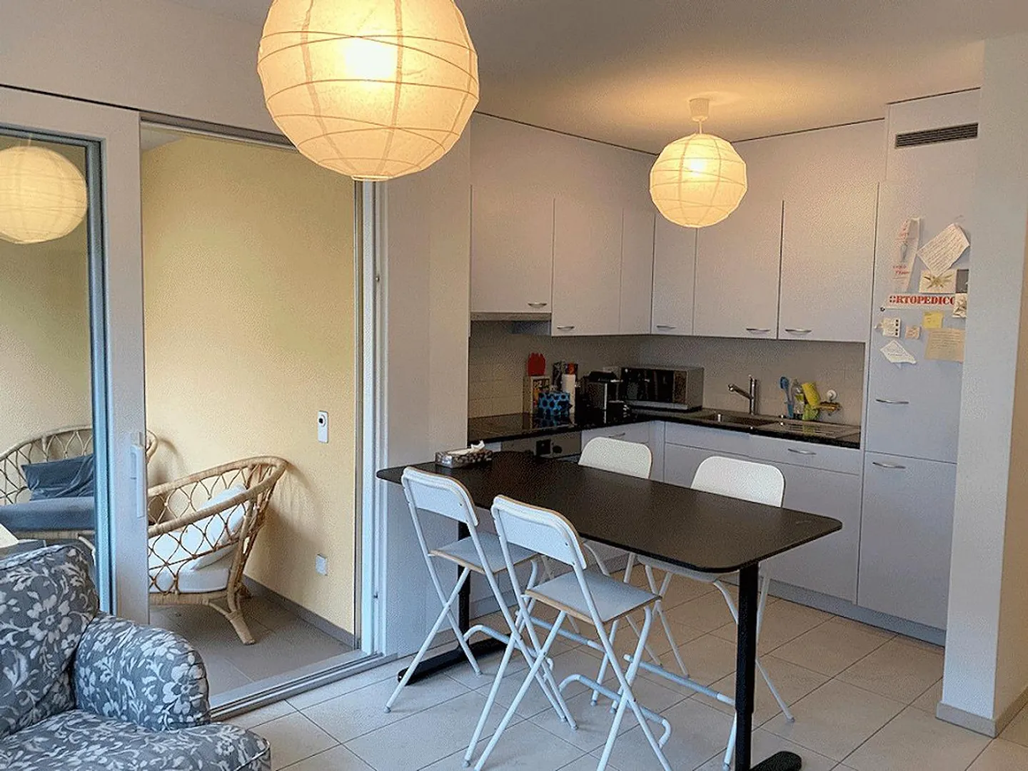 Mendrisio, in beautiful residence, modern 3.5 room apartment with spa - Photo 5 of 13