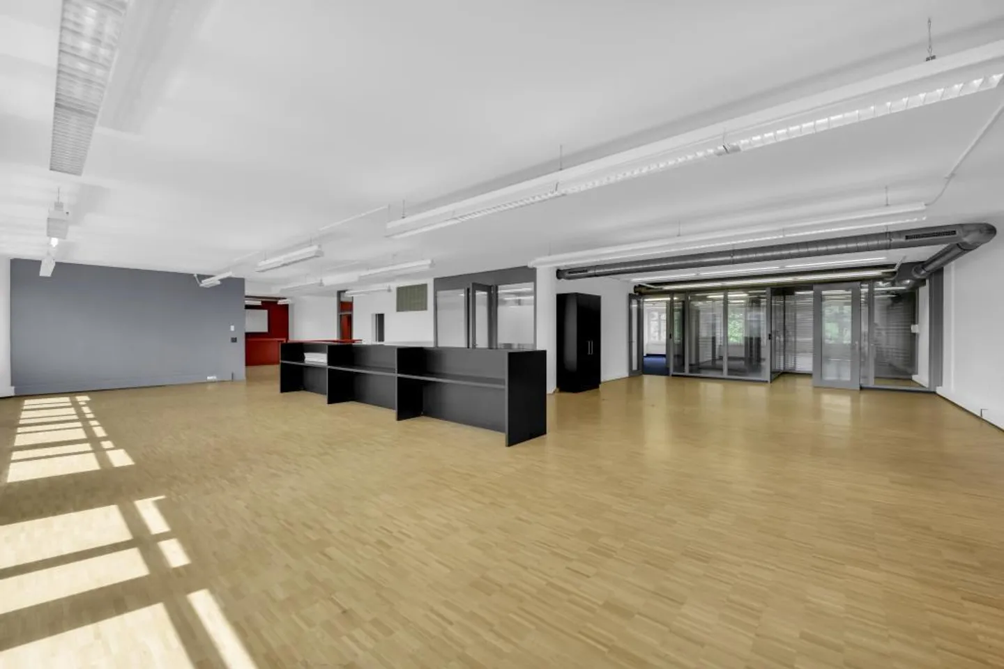 Uffici attraenti, spazio commerciale di circa 291m2 da affittare immediatamente - Foto 9 di 9