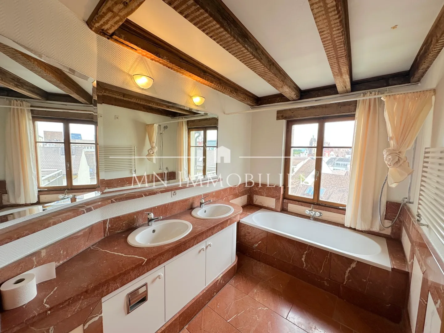 Charming Duplex with City Views - Photo 3 of 10