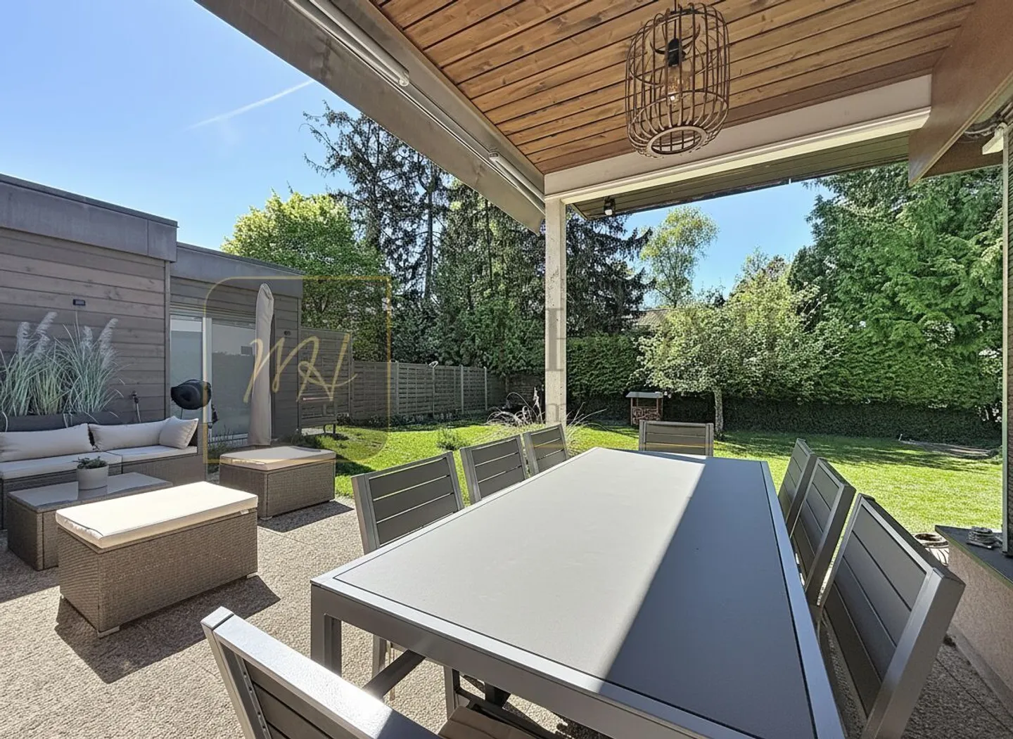 Semi-Detached House 6.5 Rooms - Photo 1 of 13