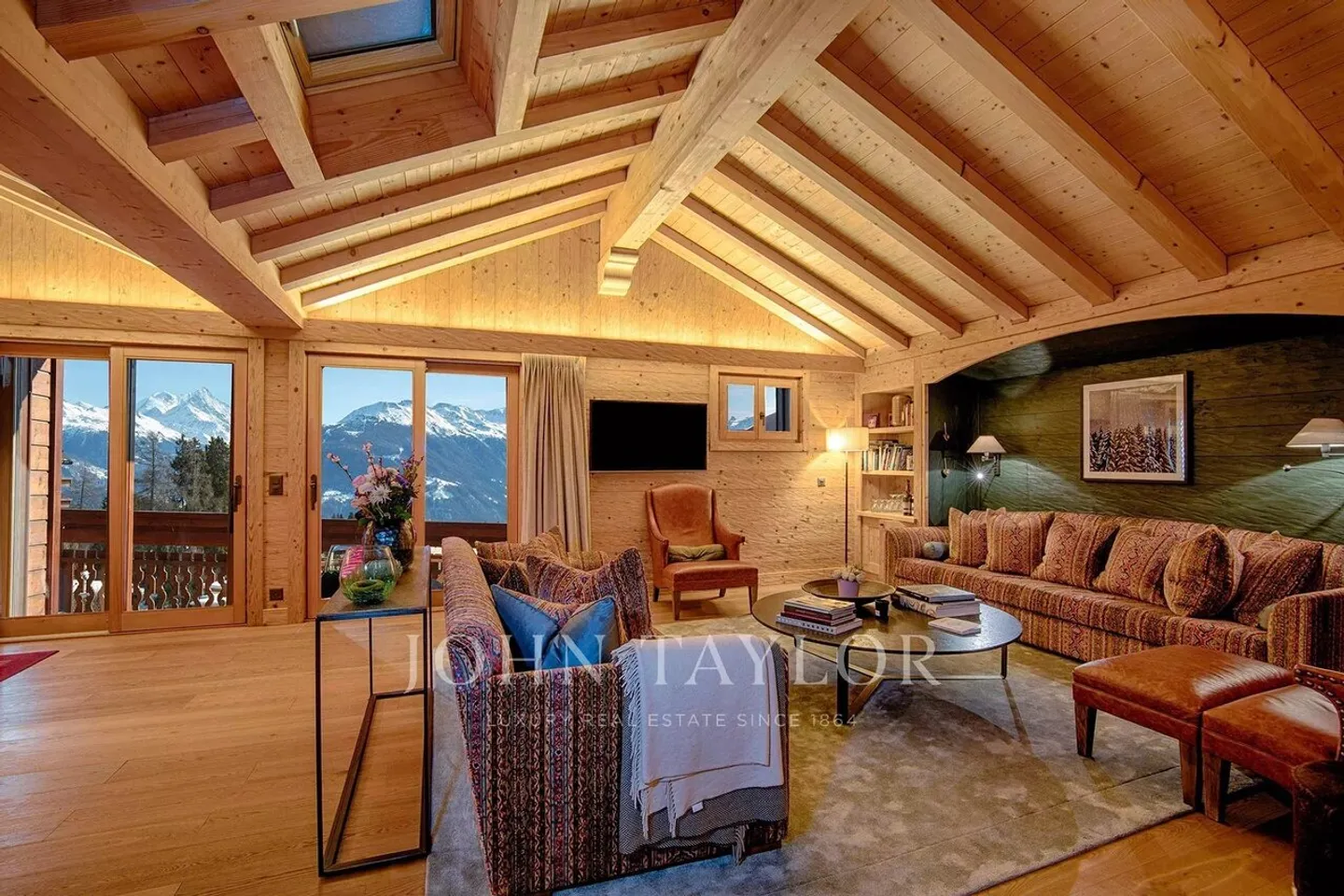 Attique de luxe à Crans-Montana - Photo 1 sur 8