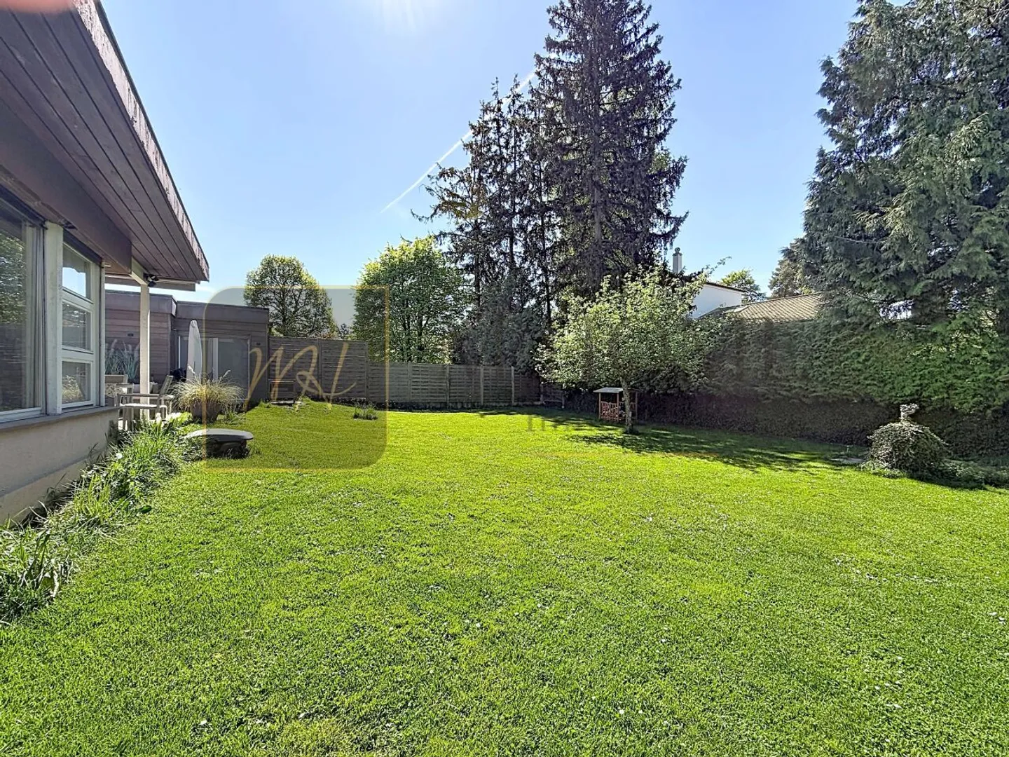 Semi-Detached House 6.5 Rooms - Photo 12 of 13