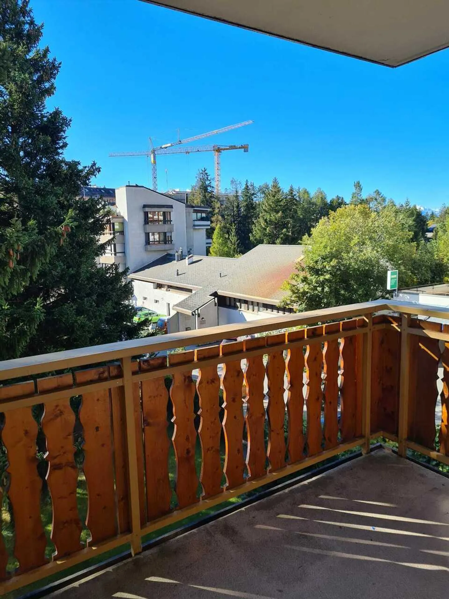 2 Camere in Affitto Durante la Stagione per Almeno 4 Mesi nel Centro di Crans - Foto 1 di 15