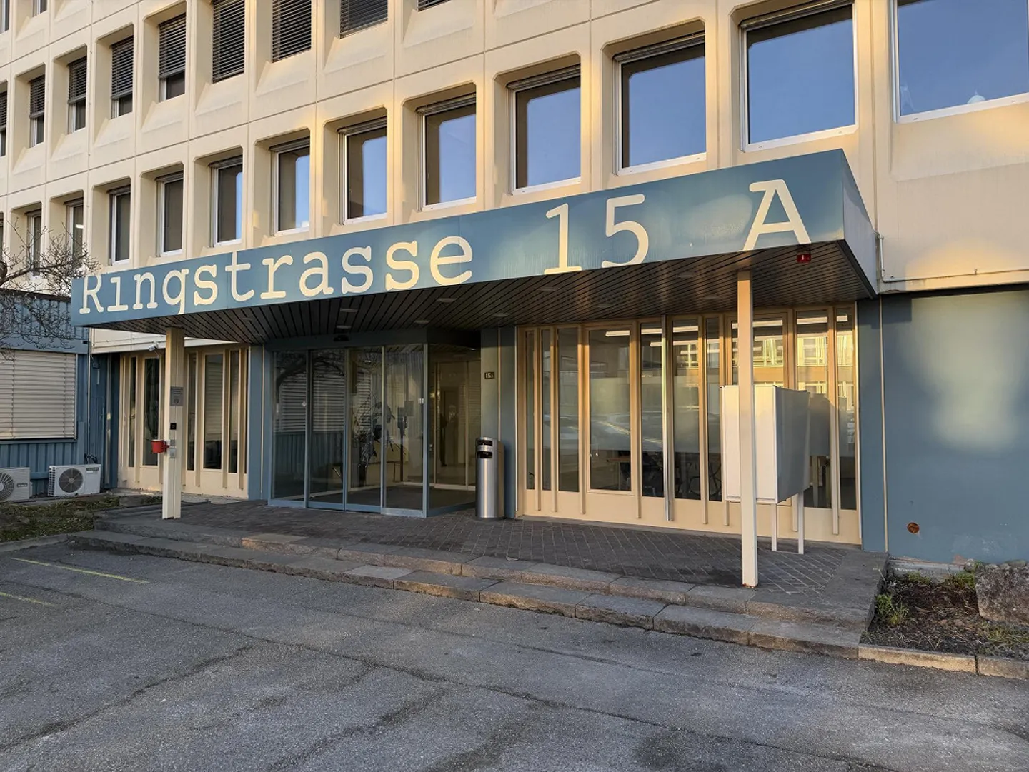 Modernes Büro im Zentrum - Foto 1 von 6