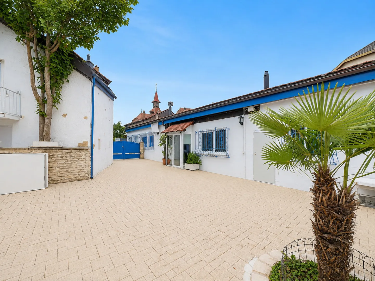Incantevole casa di villaggio con due appartamenti nel cuore di Marin - Foto 1 di 18