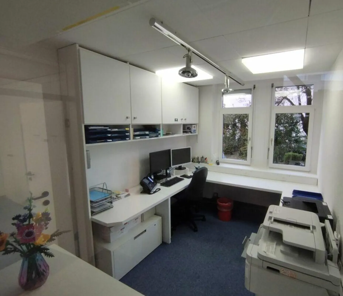 Espace de bureau spacieux à Münchenstein - Photo 2 sur 14