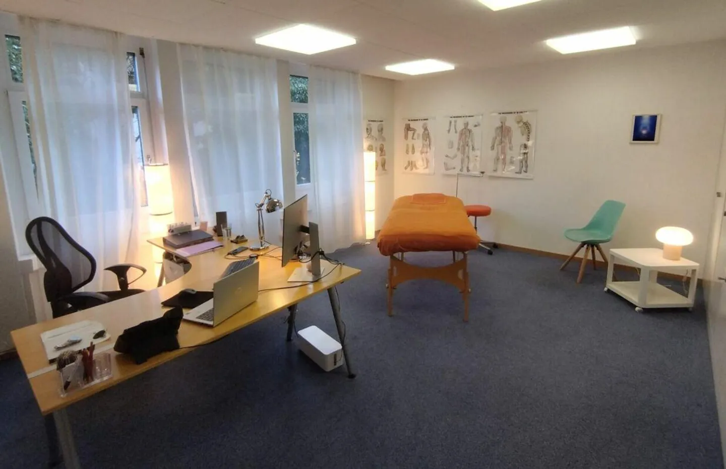 Espace de bureau spacieux à Münchenstein - Photo 3 sur 14