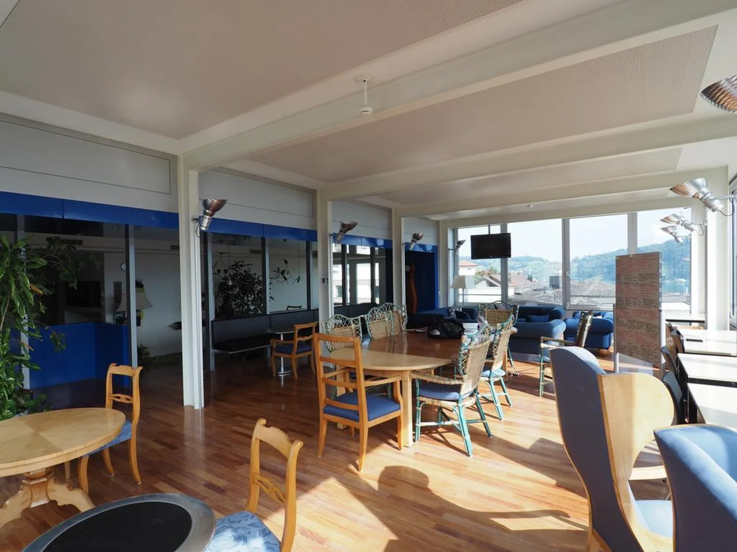 Günstiges Studenten-Zimmer in Hergiswil - Foto 4 von 5