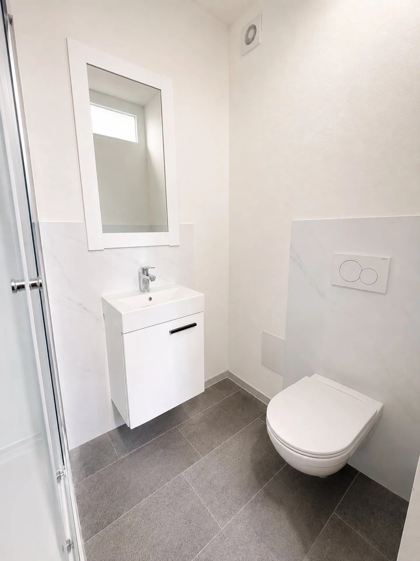 Versatile Commercial Space in Thal - Photo 3 of 5