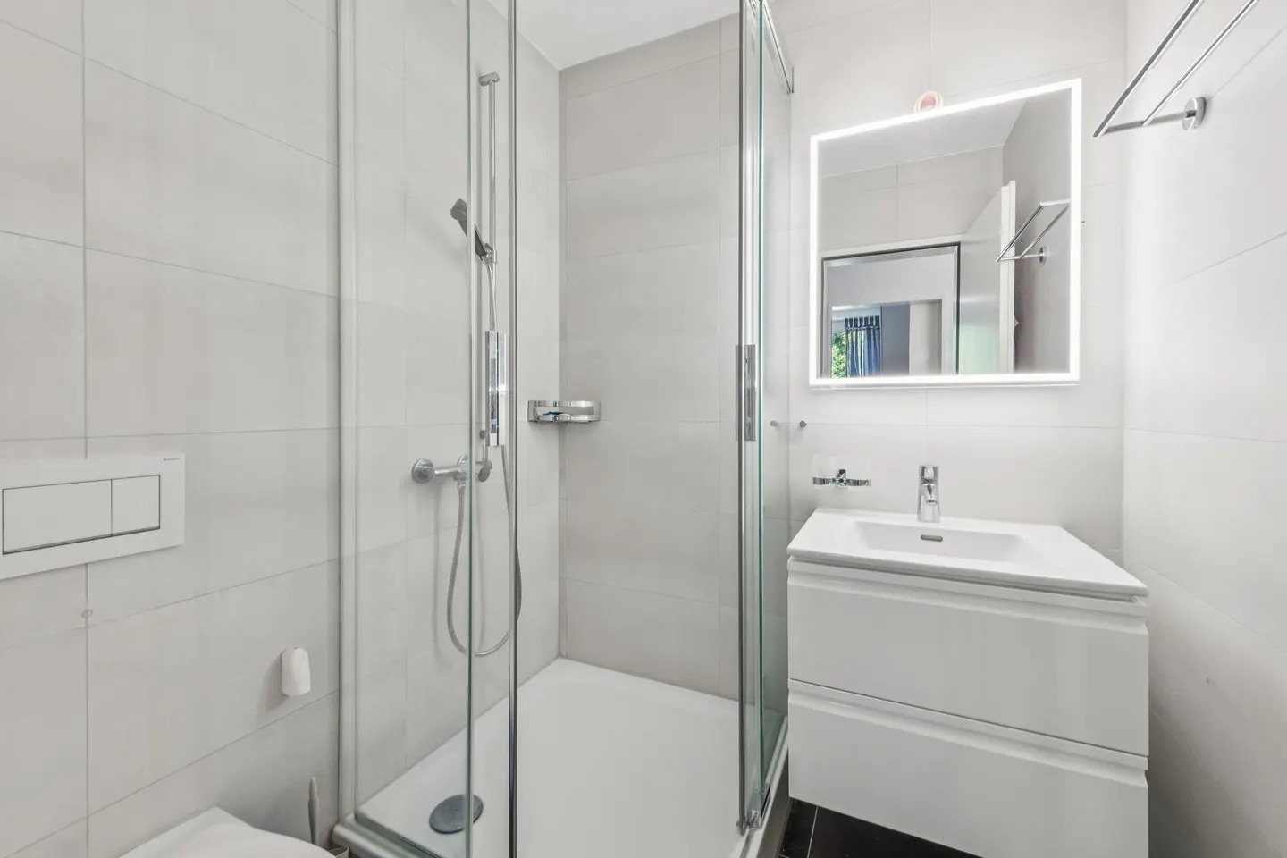 Appartement mansardé avec du cachet près de la gare - Photo 5 sur 6