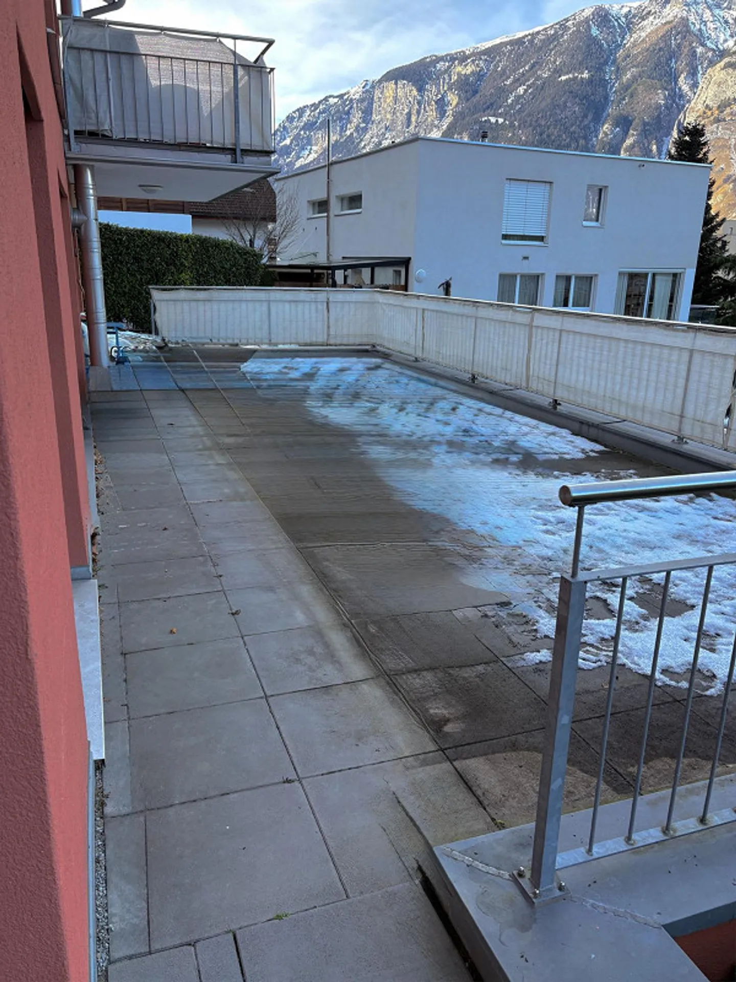 Grosszügige 4 1/2 Wohnung mit Terrasse zu vermieten - Foto 3 von 17