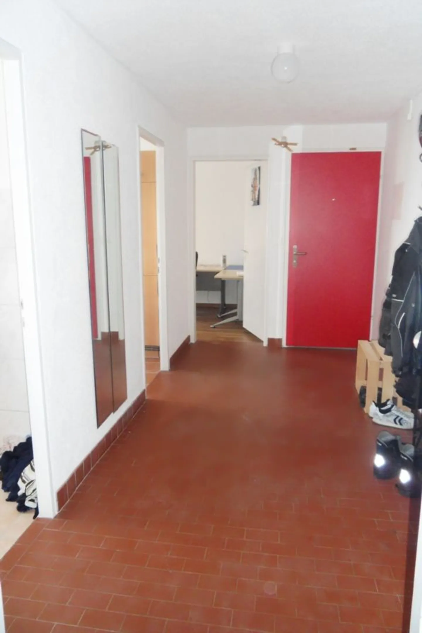 Charming 3.5-Room Apartment - Photo 3 of 7