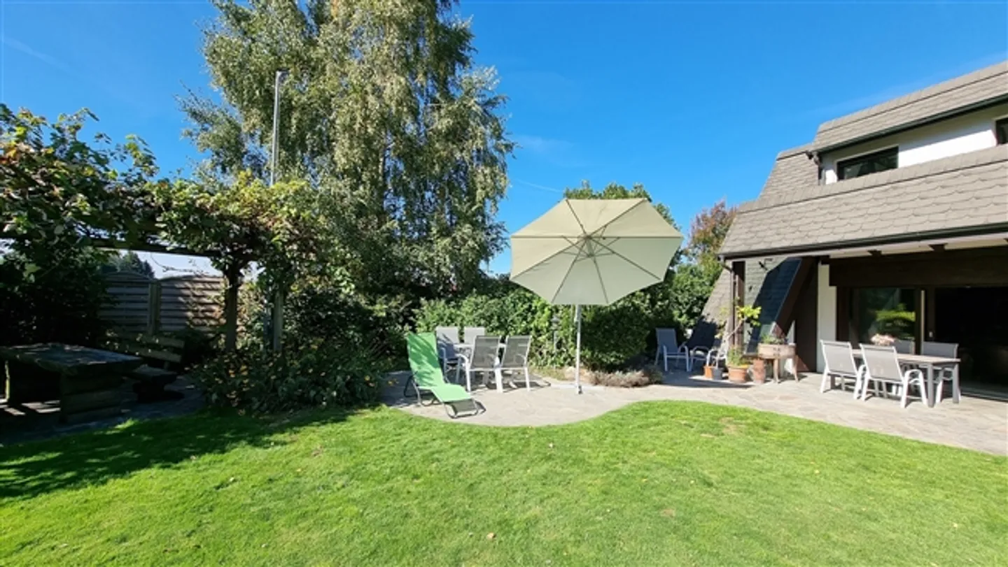 «8.5 Zimmer Villa zu verkaufen in Le Bouveret» - Foto 1 von 18