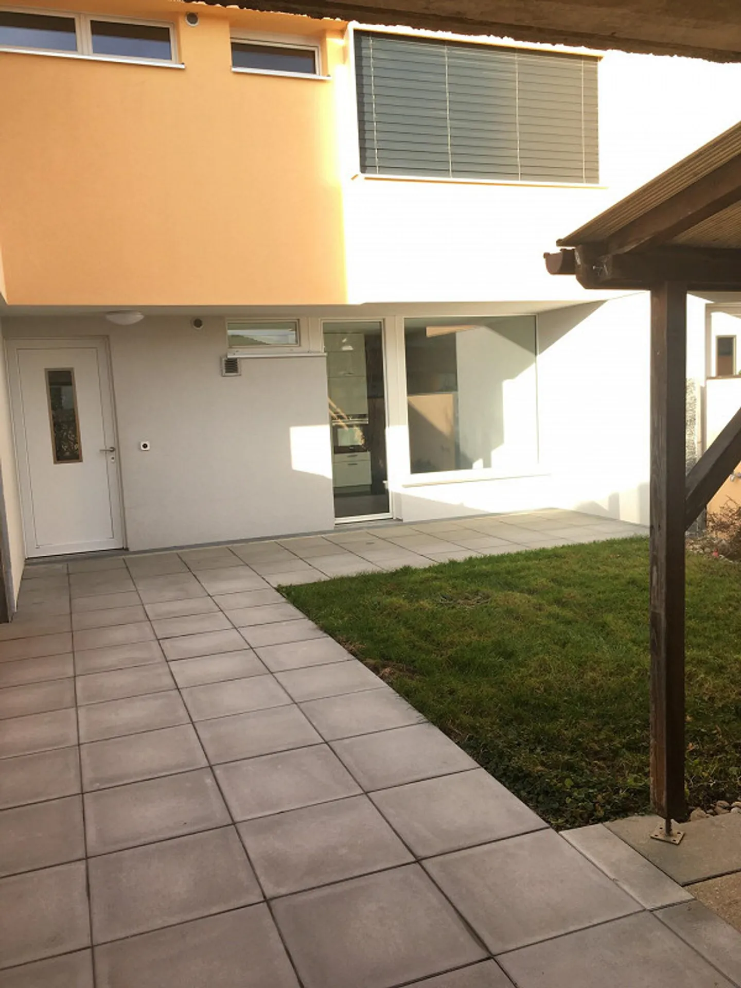 Family-friendly terraced single-family house with garden - Photo 3 of 16