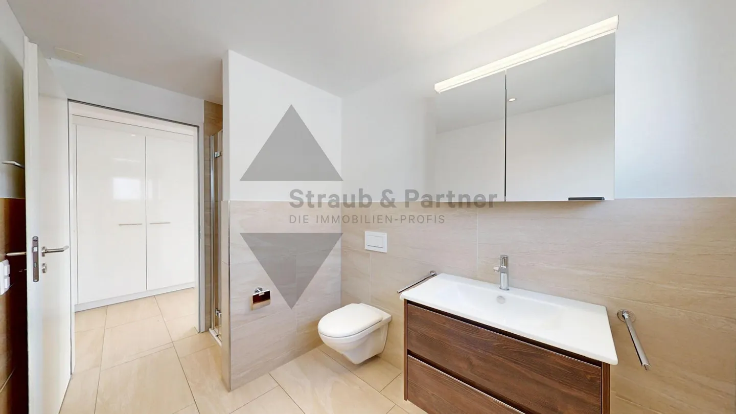 CONSTRUCTION INTÉRIEURE DE HAUTE QUALITÉ | AU MILIEU DU VILLAGE | EMPLACEMENT ENSOLEILLÉ - Photo 6 sur 11