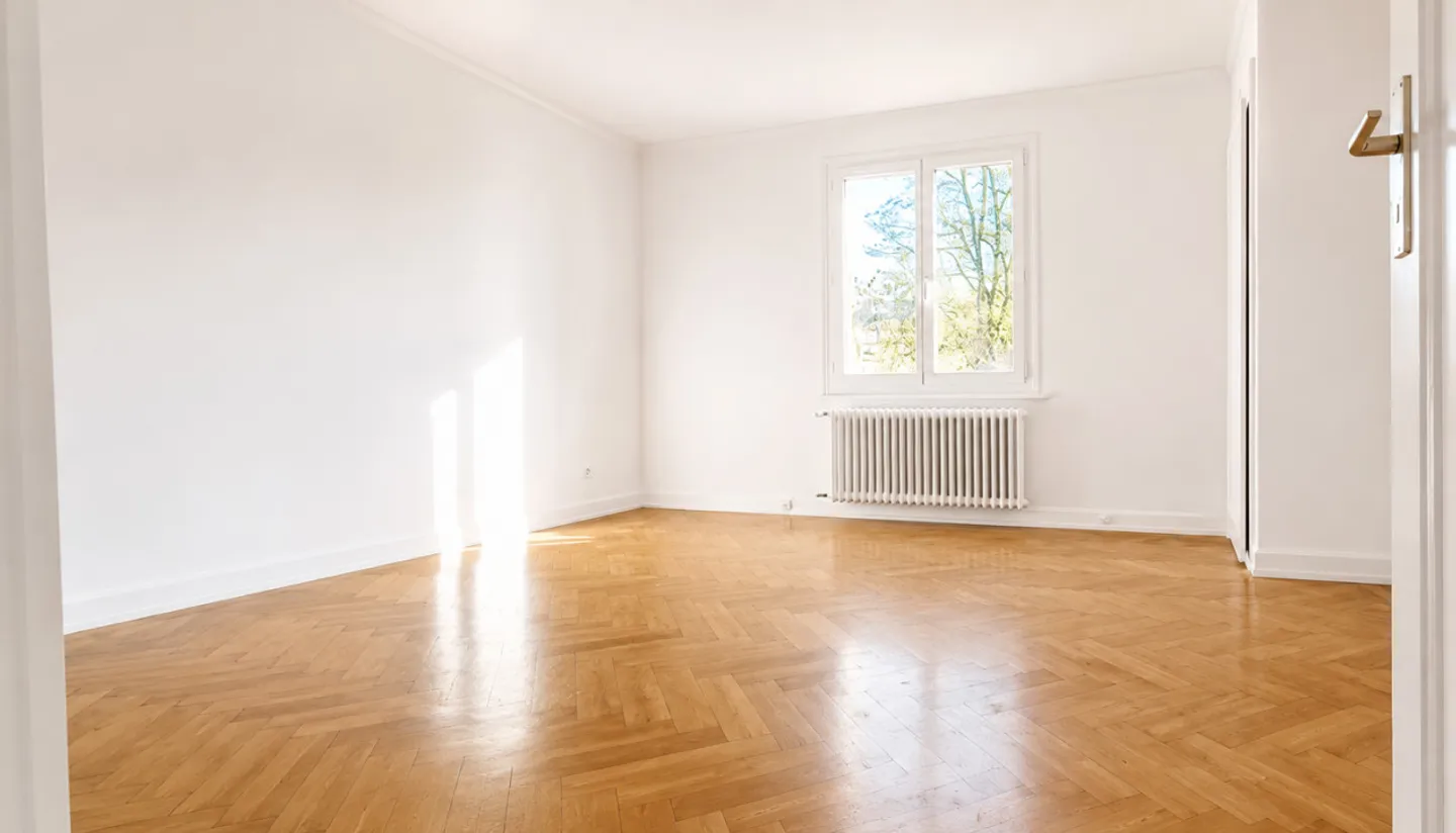 For rent without parking space! - Renovated 4-room apartment on the 1st floor in Pully - Photo 4 of 7
