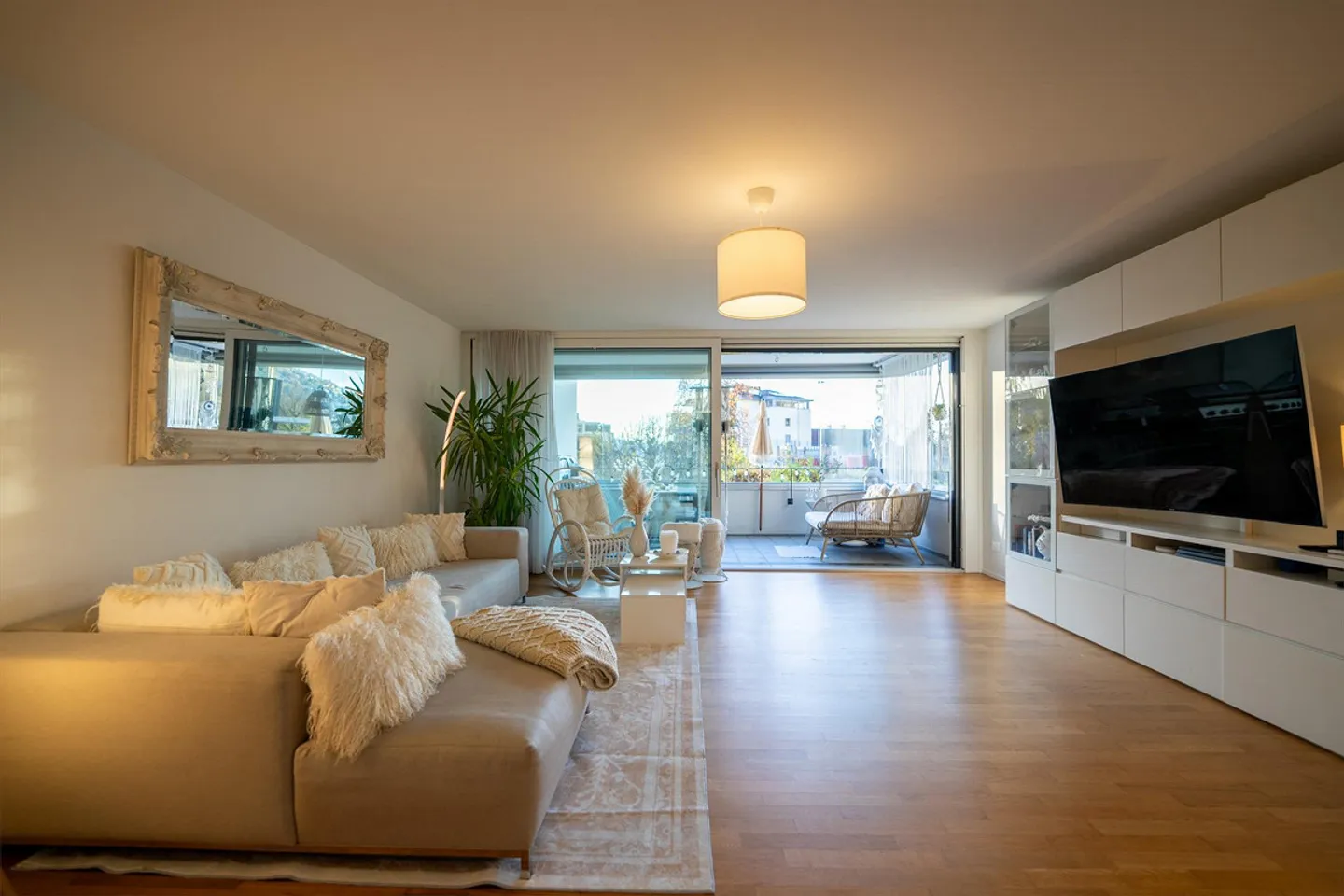 Moderne 4.5-Zimmerwohnung für die ganze Familie - Photo 2 sur 7