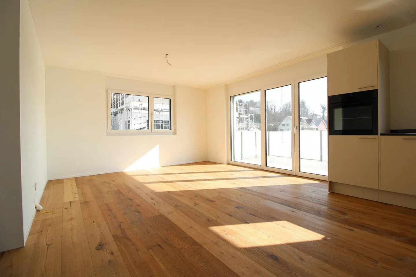 Luminoso e moderno appartamento di 2.5 locali con ampio balcone - Foto 6 di 8