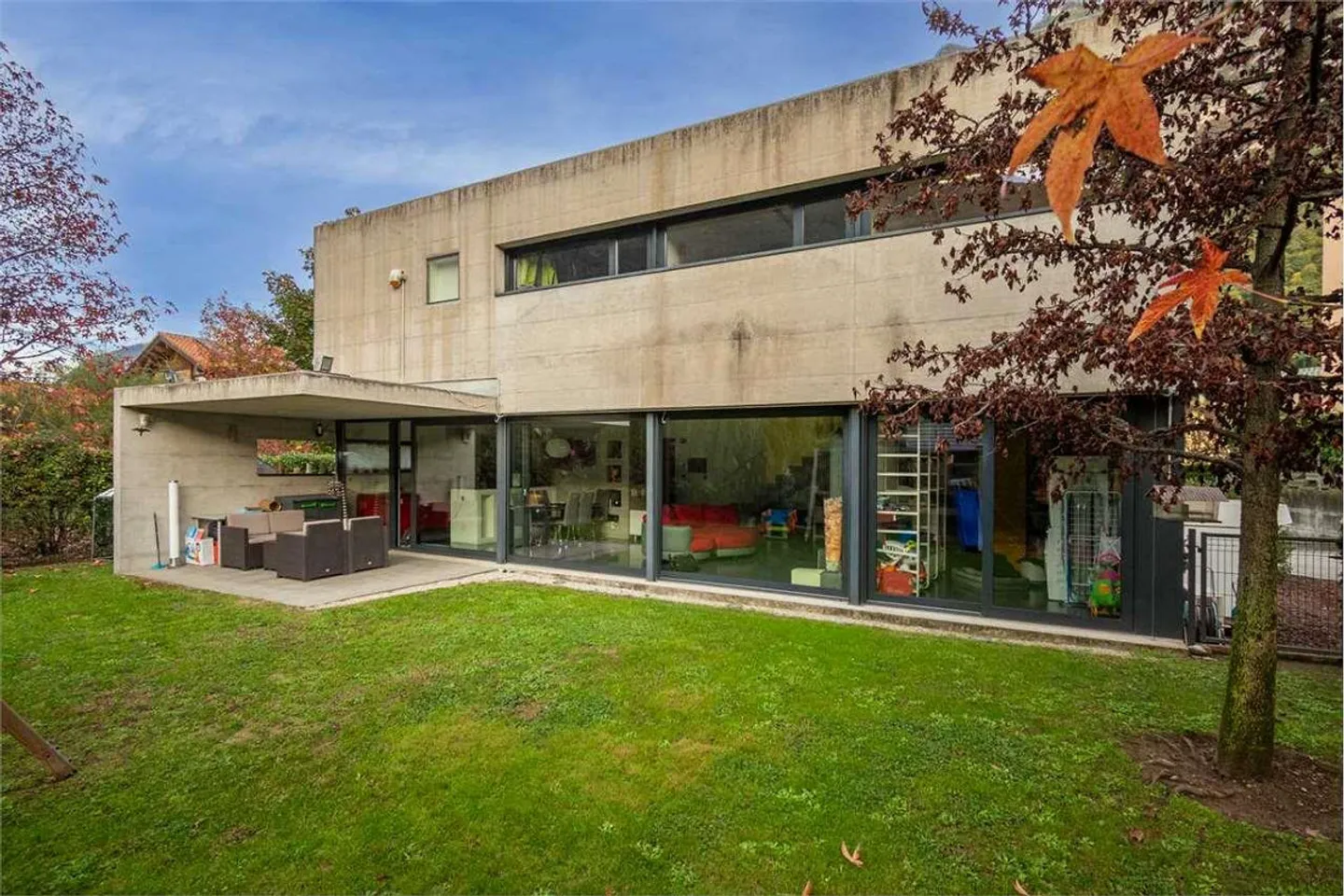 Großzügige unabhängige Villa mit Garten - Foto 11 von 13