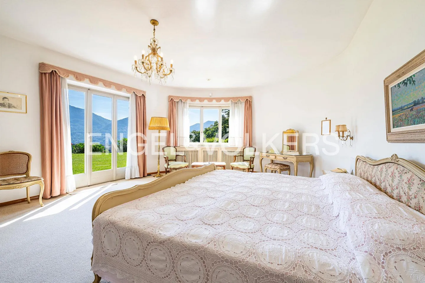 Villa méditerranéenne exclusive avec piscine et vue dégagée - Photo 7 sur 13