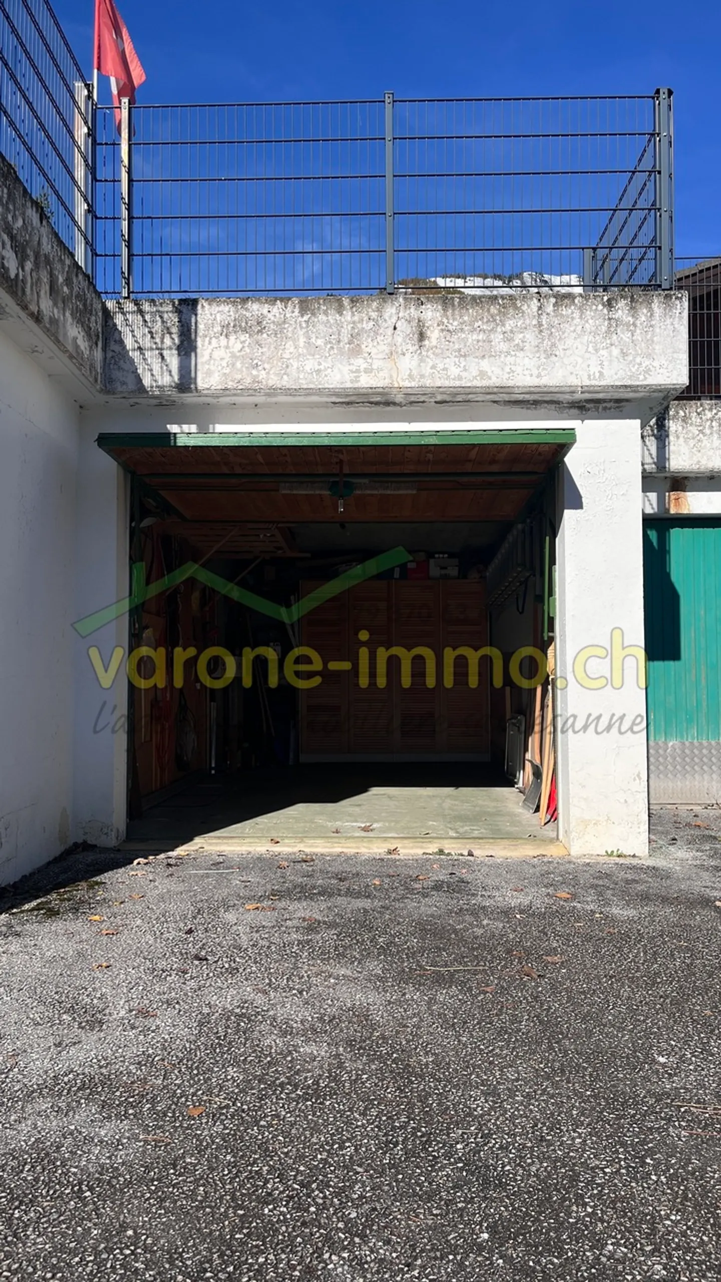 Chalet mit 4,5 Zimmern, großem Balkon und Blick auf die Alpen - Foto 13 von 15