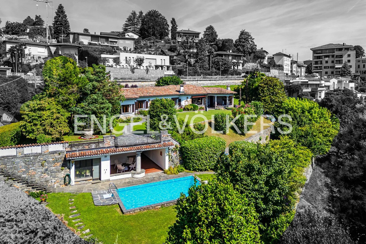 Villa méditerranéenne exclusive avec piscine et vue dégagée - Photo 13 sur 13