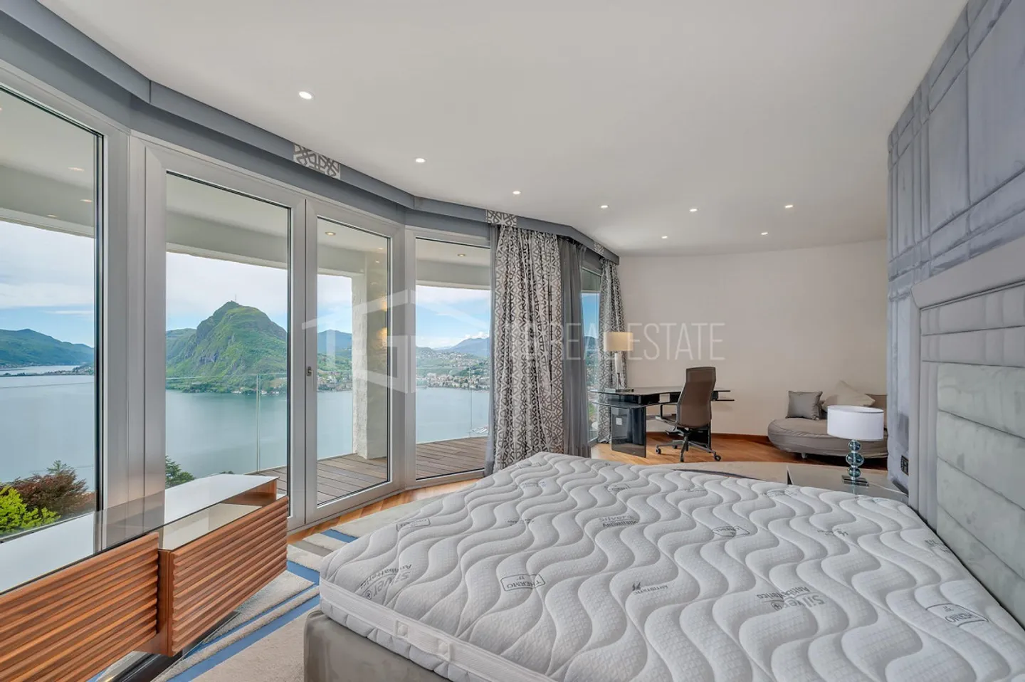 Penthouse Duplex Prestigieux avec Vue sur le Lac à Aldesago - Photo 2 sur 13